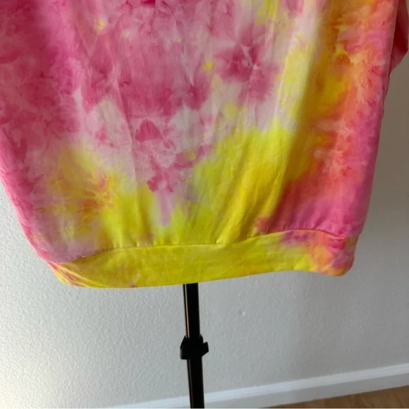 White Birch Tie-Dye Pink and Yellow Short Sleeve Top Medium - Picture 4 of 10